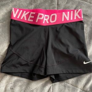 Womens Nike Pros
